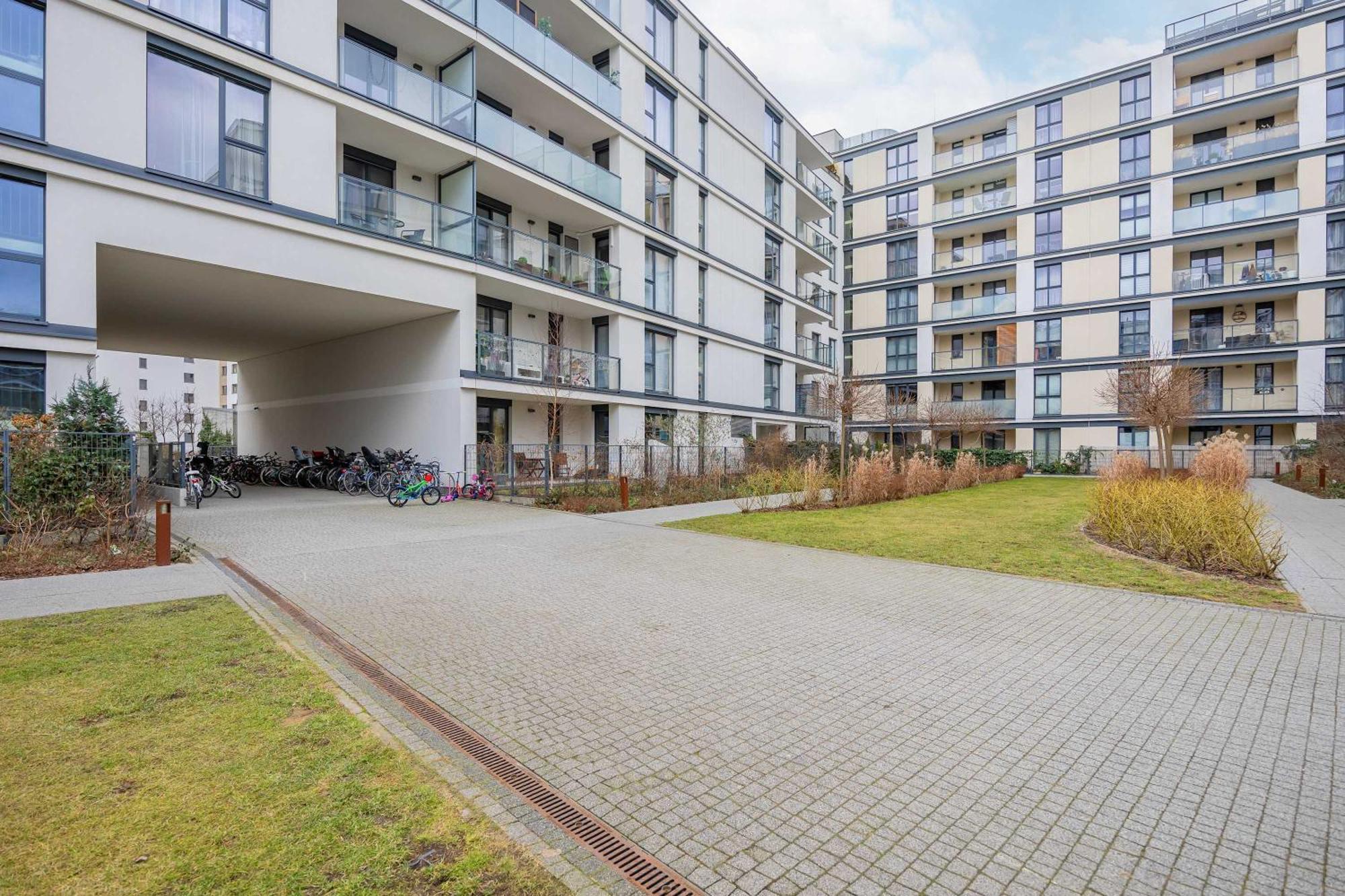 Family With Air Conditioning And Parking In Warsaw's Mokotow District By Renters Apartament