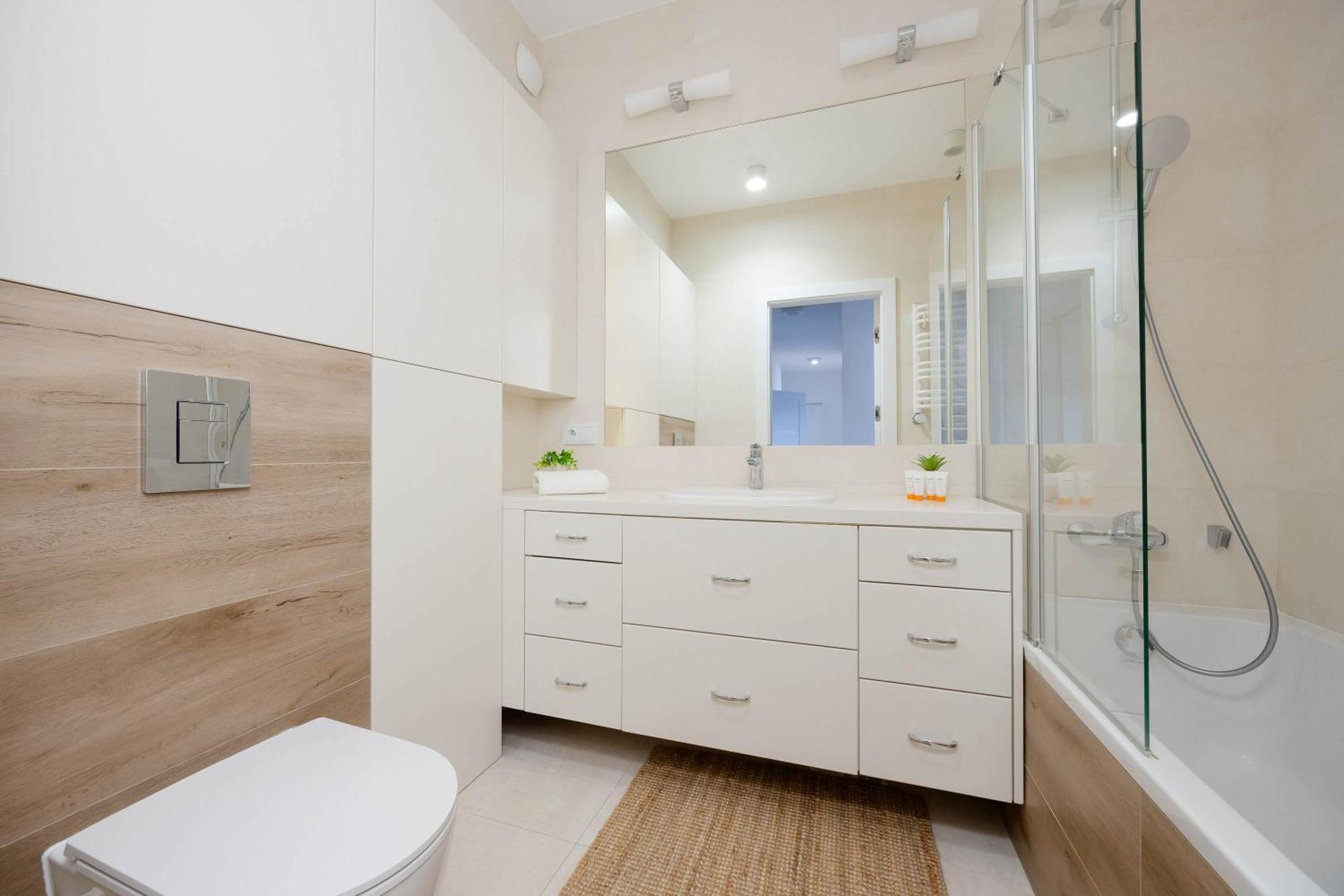 Family With Air Conditioning And Parking In Warsaw's Mokotow District By Renters Apartament