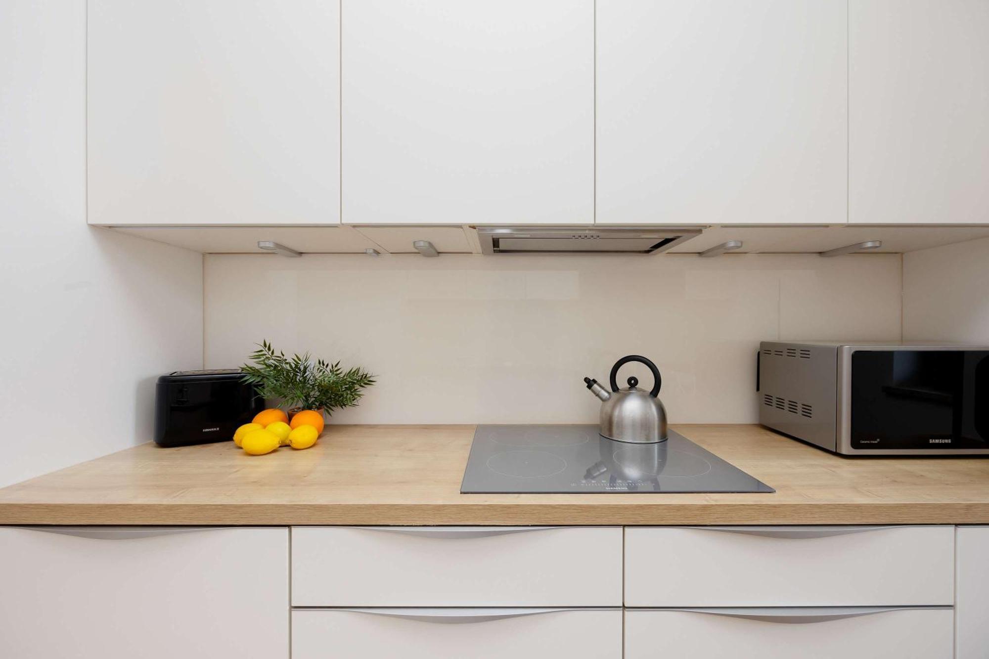 Family With Air Conditioning And Parking In Warsaw's Mokotow District By Renters Apartament Warszawa